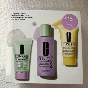 Clinique Green and Purple Cleanser Exfoliant Set